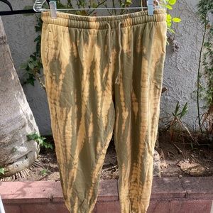Wild fable tie dye sweatpants.